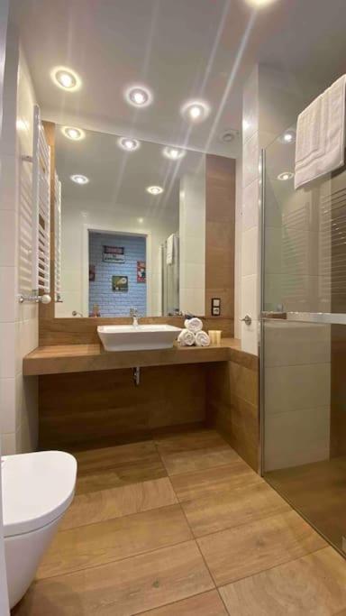 Viking Valley Suite: Garden Terrace, Garage & Wellness Access Szklarska Poreba