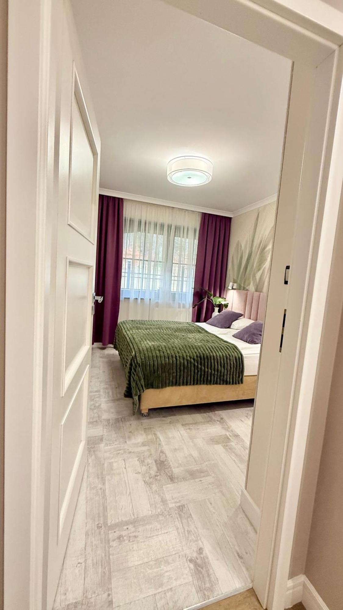 Viking Valley Suite: Garden Terrace, Garage & Wellness Access Apartment Szklarska Poreba