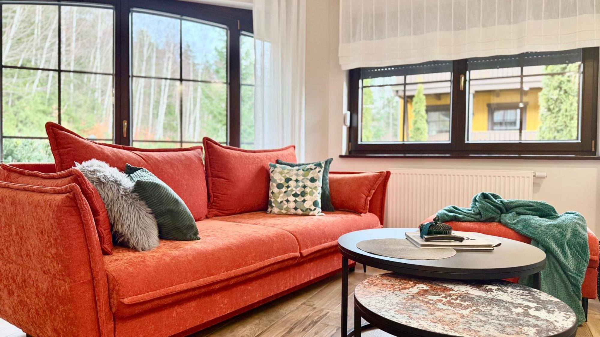 Viking Valley Suite: Garden Terrace, Garage & Wellness Access *