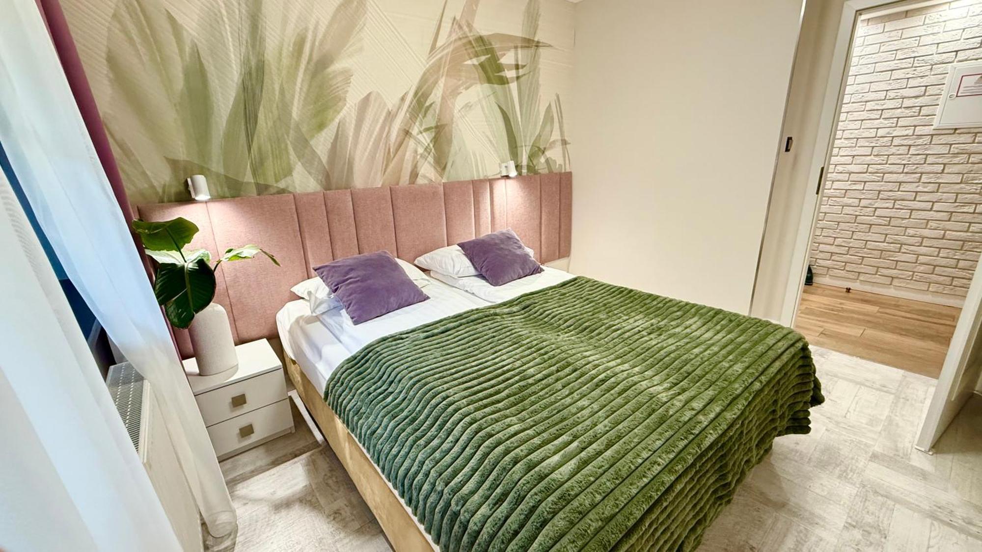 Viking Valley Suite: Garden Terrace, Garage & Wellness Access Szklarska Poreba
