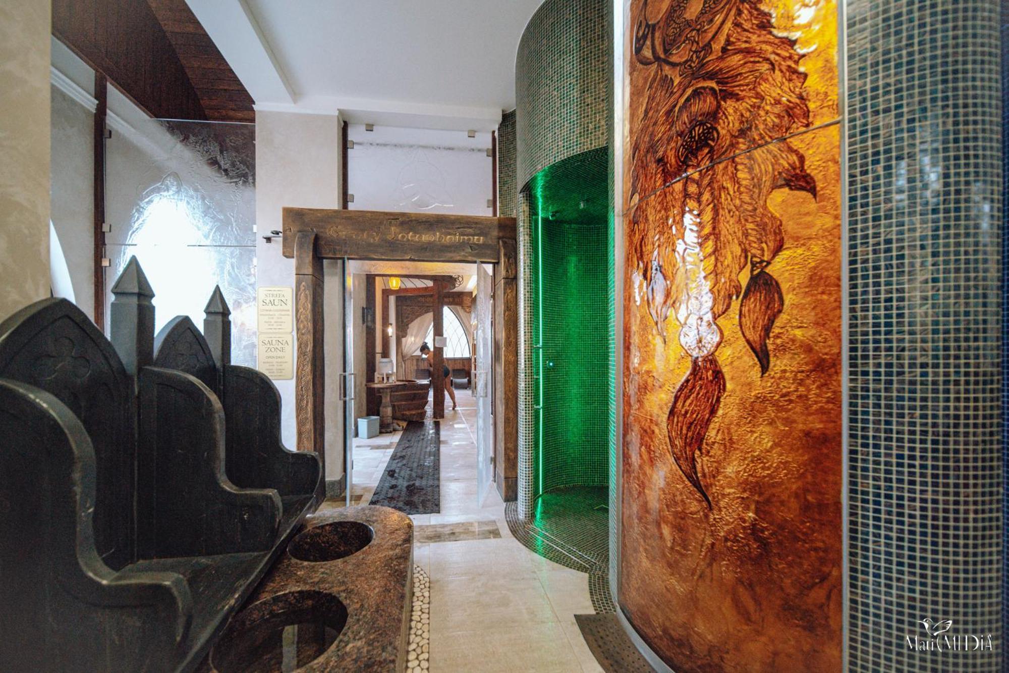 Apartment Viking Valley Suite: Garden Terrace, Garage & Wellness Access