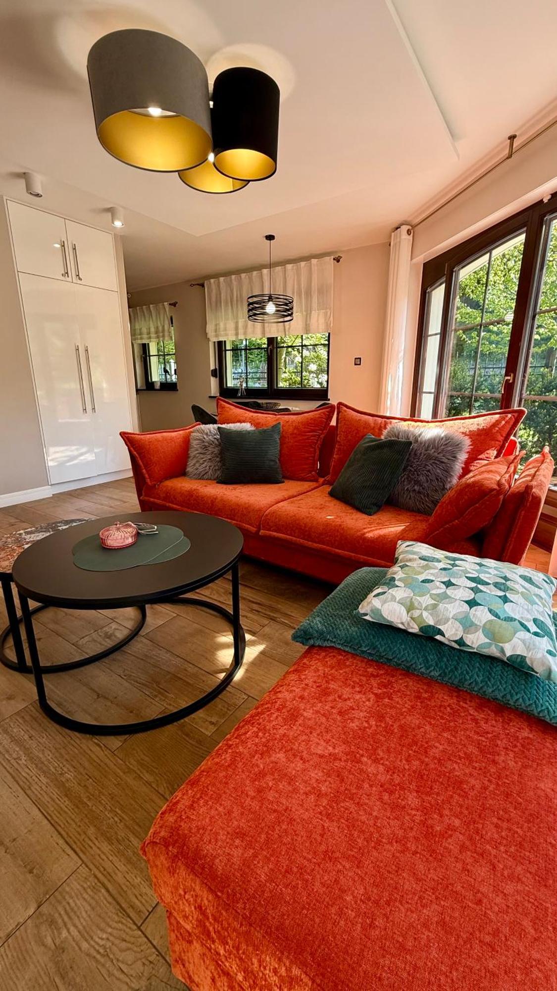 Viking Valley Suite: Garden Terrace, Garage & Wellness Access Apartment